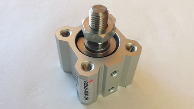 Neck Clamp Cylinder